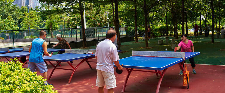 Illustration de : Installation de tables de ping-pong dans les parcs de la ville
